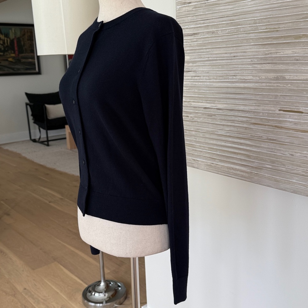 Uniqlo Merino Wool cardigan in Navy size XS - Picture 4 of 7